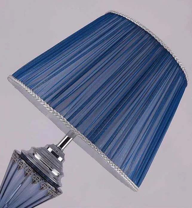 ELEGANT TABLE LAMP WITH WARM SHADE